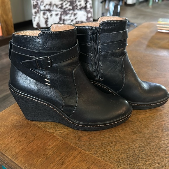 Sofft Wedge Booties in Black - Picture 1 of 5